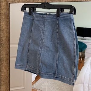 Mini denim skirt, never worn!
